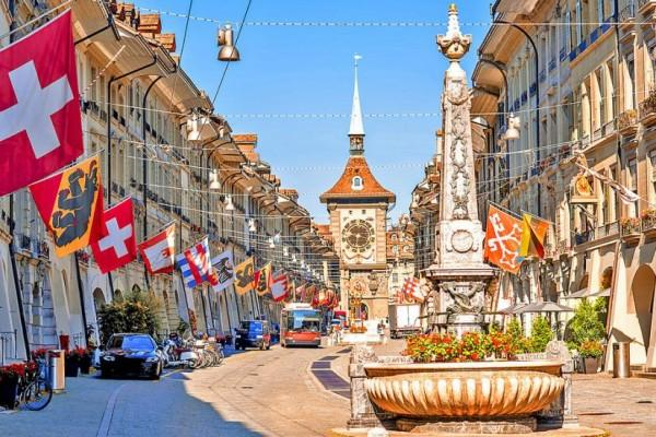 Historic streets and landmarks in Swiss cities