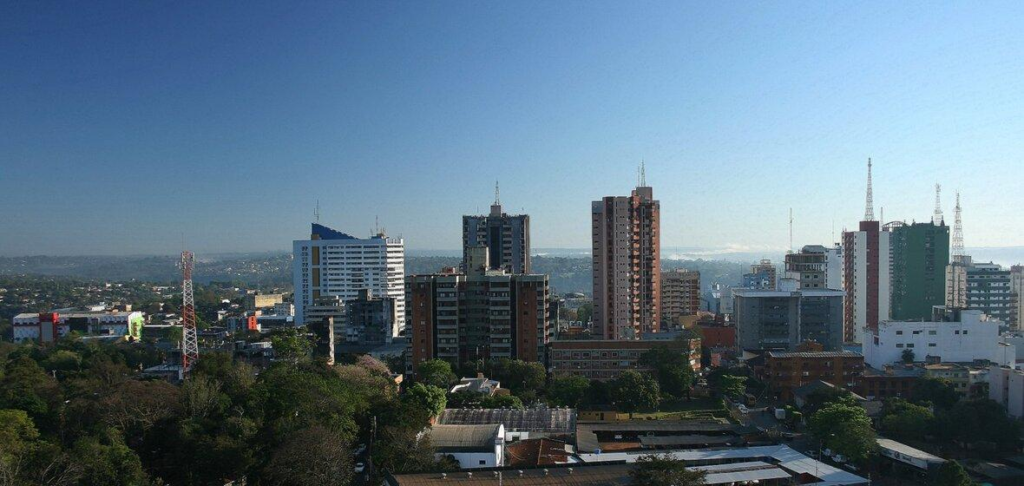 Ciudad del Este Paraguay skyline