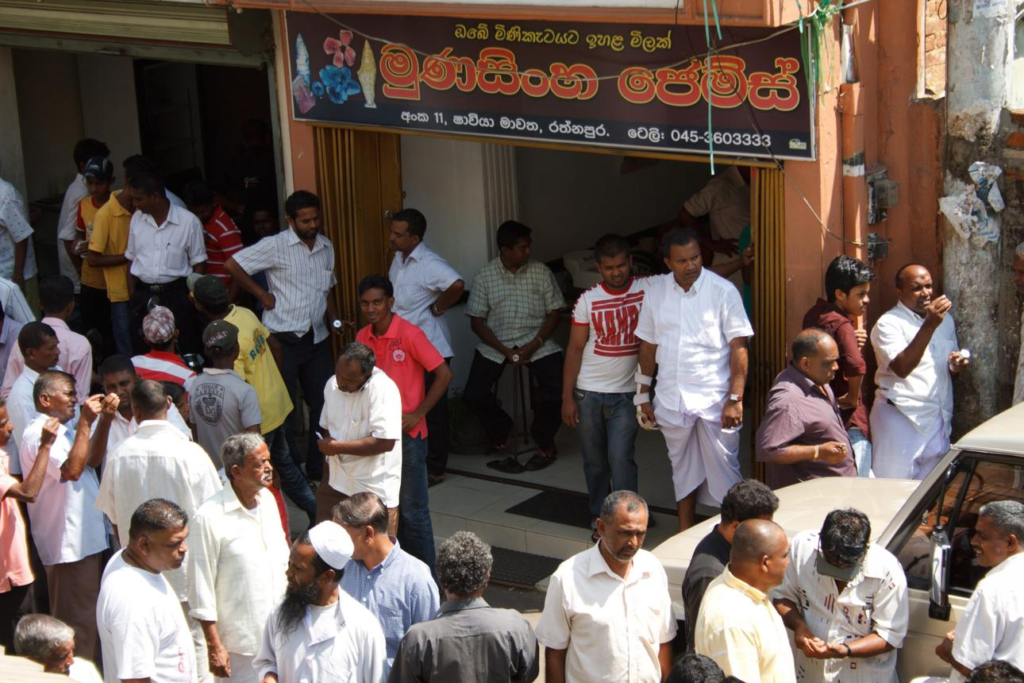 Ratnapura Sri Lanka gemstone market